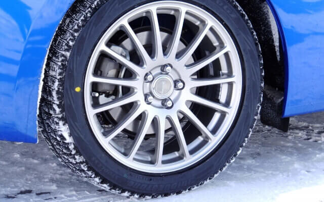 CX-5のスタッドレスタイヤ】タイヤサイズ解説とおすすめタイヤ。ホイールセットの買い方まで解説！ | エムブロ-Mblo-